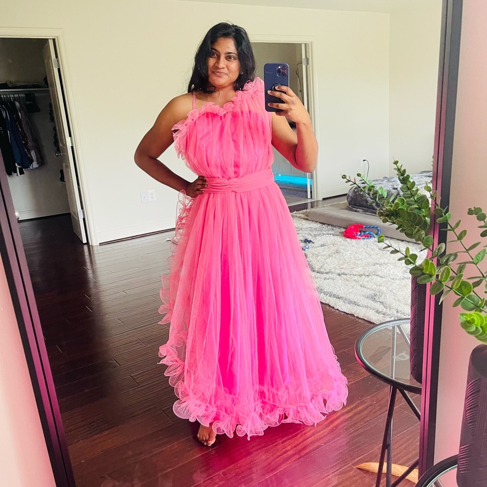 Pink fluffy dress